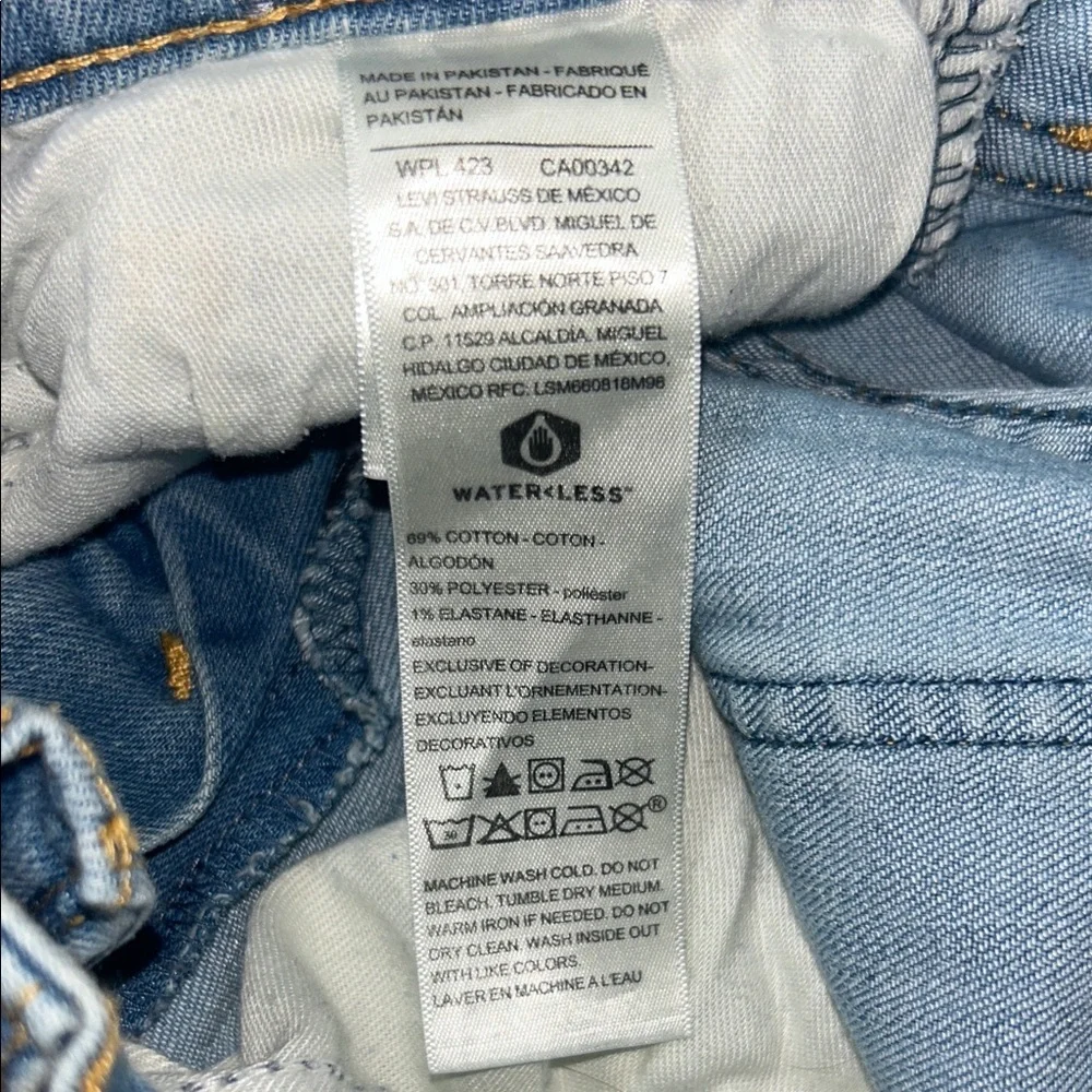 Denizen from Levi's Light Blue Kids Jeans - Picture 5 of 7
